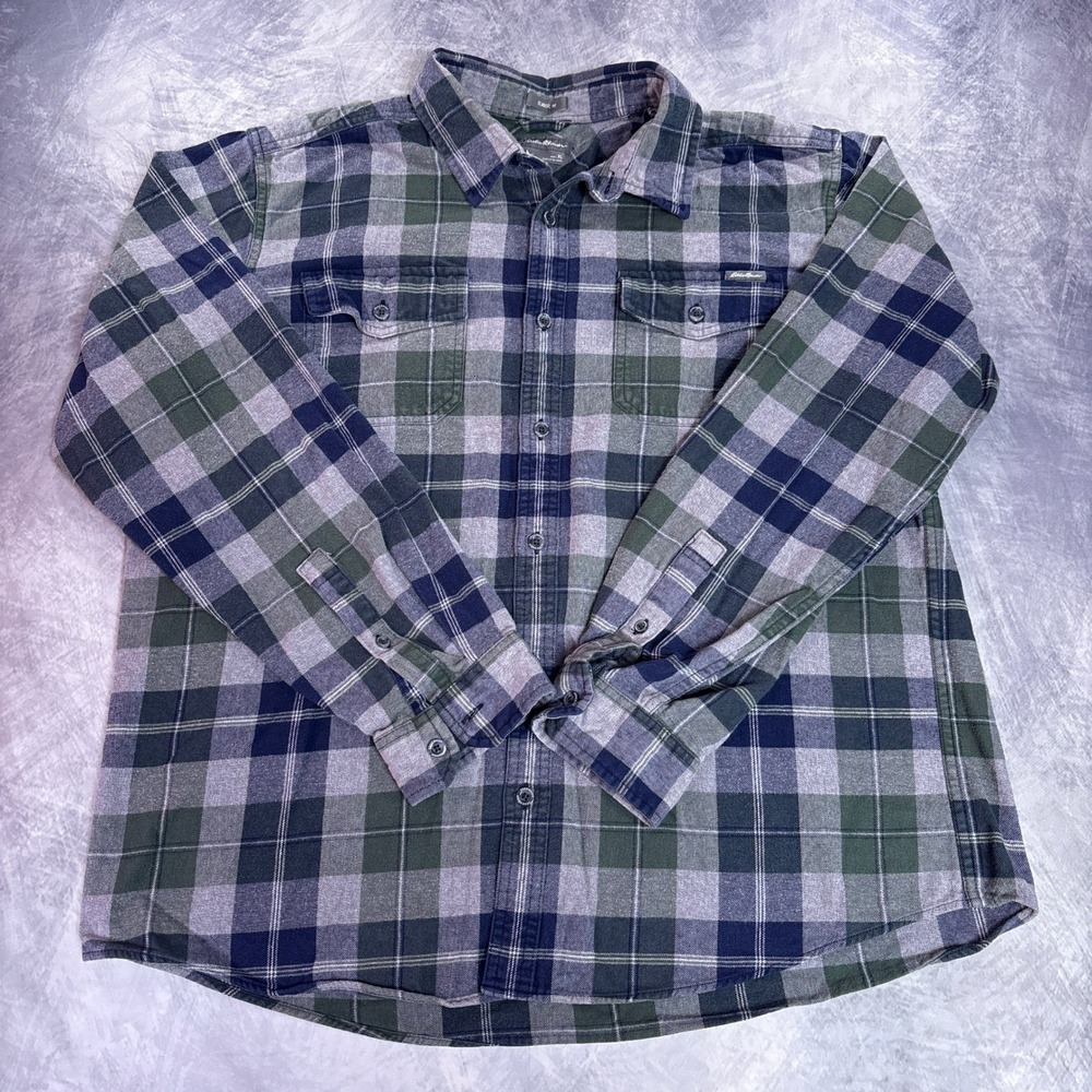 Eddie Bauer Flannel Shirt Mens XL Green Navy Plaid Classic Fit Button Front